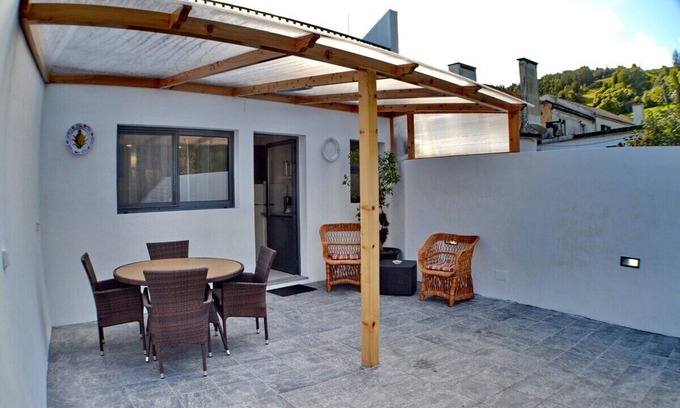 Furnas House | Hot Water House 2