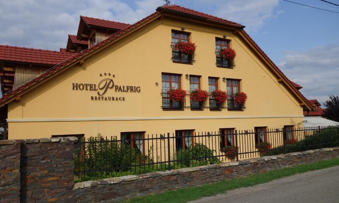 Stara Ves nad Ondrejnici Hotel | Hotel a restaurace Palfrig