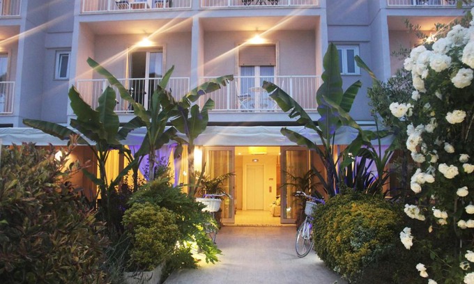 Forte dei Marmi Hotel | Hotel Bijou