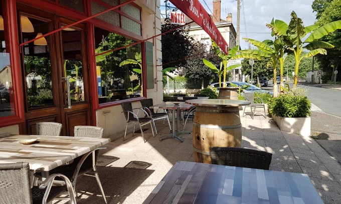 Sainte-Foy-la-Grande Hotel | Hotel Café de la Gare