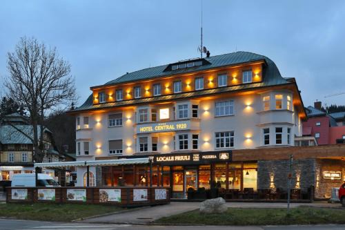Spindleruv Mlyn Hotel | Hotel Central 1920