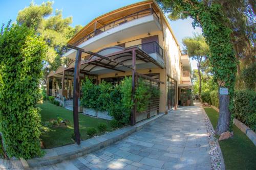 Kifisia Hotel | Hotel Chris