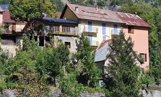 Saint-Martin-dʼEntraunes Bed & Breakfast | Hotel des etrangers