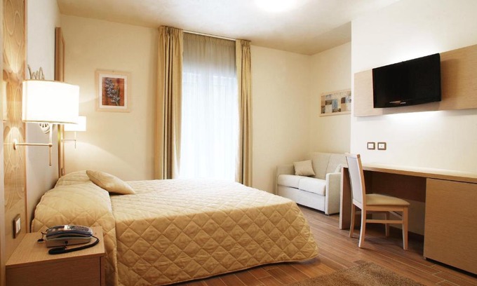 San Giovanni in Fiore Hotel | Hotel Duchessa Della Sila