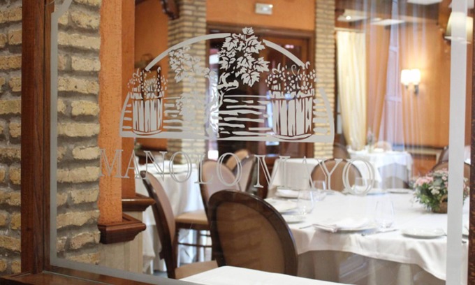 Los Palacios y Villafranca Hotel | Hotel Manolo Mayo