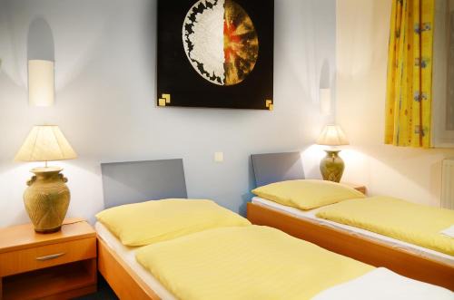 Cakovice Hotel | Hotel Imos