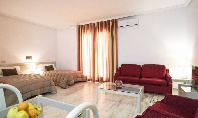 Mairena del Aljarafe Hotel | Hotel In Mairena Del Aljarafe With Air Conditioner, Other, Tv