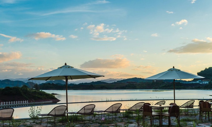 Chun'an Hotel | Hotel Karen