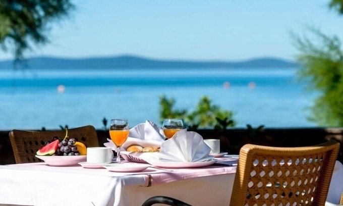 Privlaka Hotel | Hotel Laguna