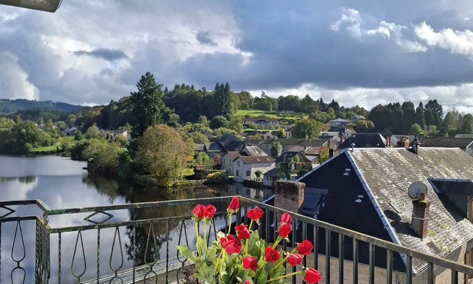 Peyrat-le-Chateau Hotel | Hotel Le Bellerive