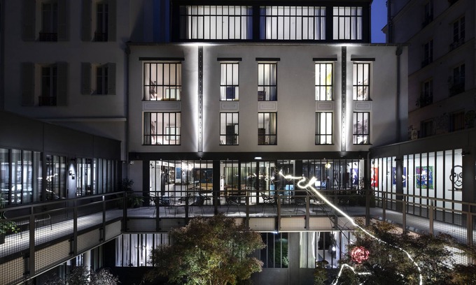 Quartier Saint-Ambroise Hotel | Hotel Les Deux Girafes