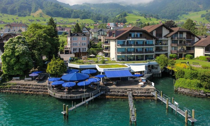 Beckenried Hotel | Hotel Nidwaldnerhof direkt am See