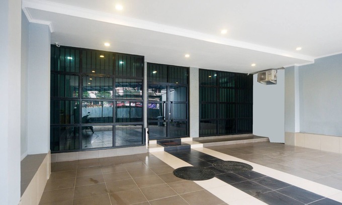 Pondok Aren Hotel | Hotel O Homia Residence