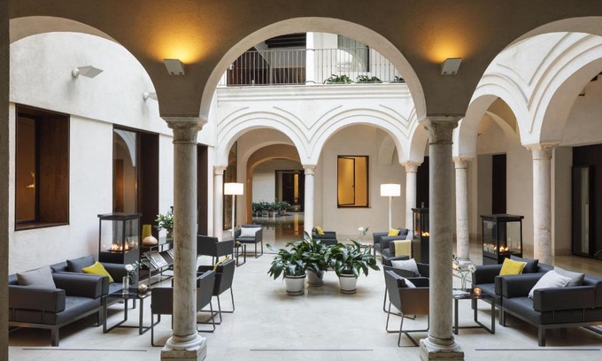 Encarnacion-Regina Hotel | Hotel Posada del Lucero