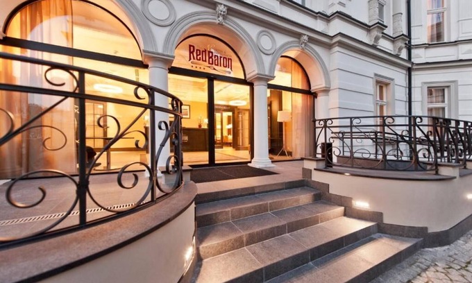 Swidnica Hotel | Hotel Red Baron