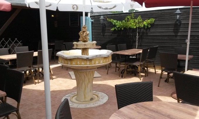 Craon Hotel | Hotel Restaurant La Crêperie du Château