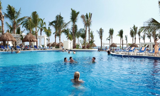 Cerritos Resort | Hotel Riu Emerald Bay - All Inclusive