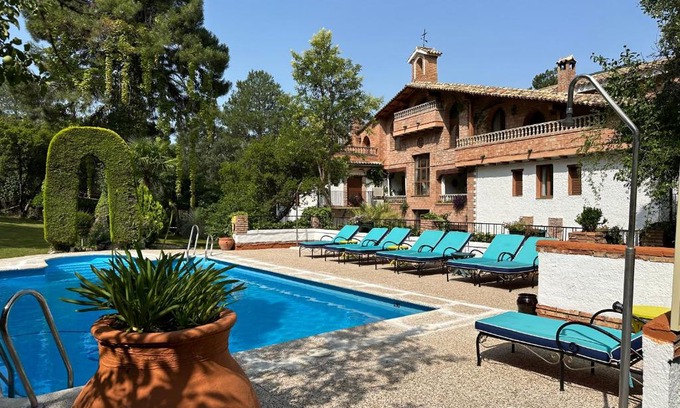La Iruela Hotel | Hotel Rural Convento Santa Maria de la Sierra