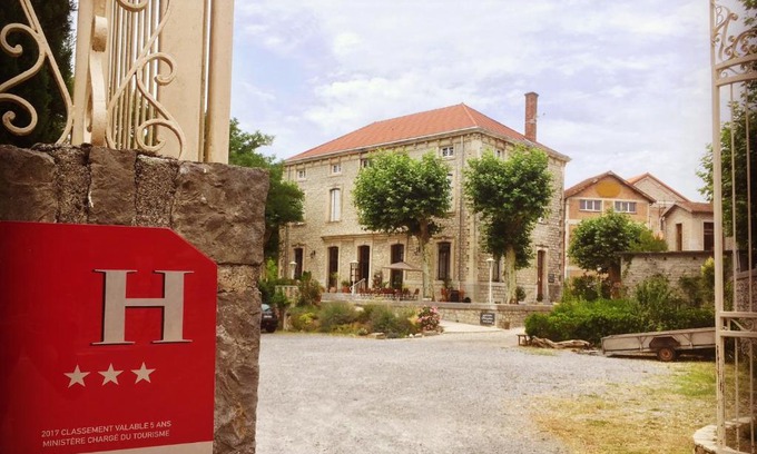 Ruoms Hotel | Hotel Savel
