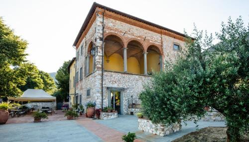 Santa Maria del Giudice Hotel | Hotel Villa Rinascimento