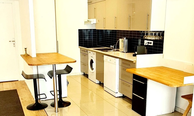 Villejuif House | House 2km from Porte d'Italie. Metro in the same