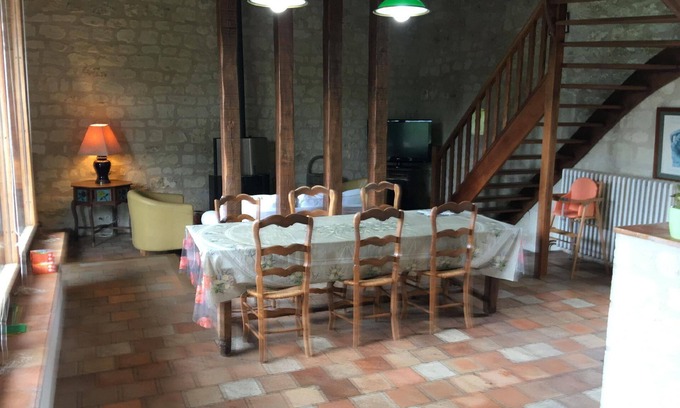 Beaumont-en-Veron House | HOUSE 3 BEDROOMS 3 BATHROOMS