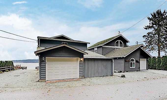 Camano Island House | House ∙ 4 bedrooms ∙ 14 guests