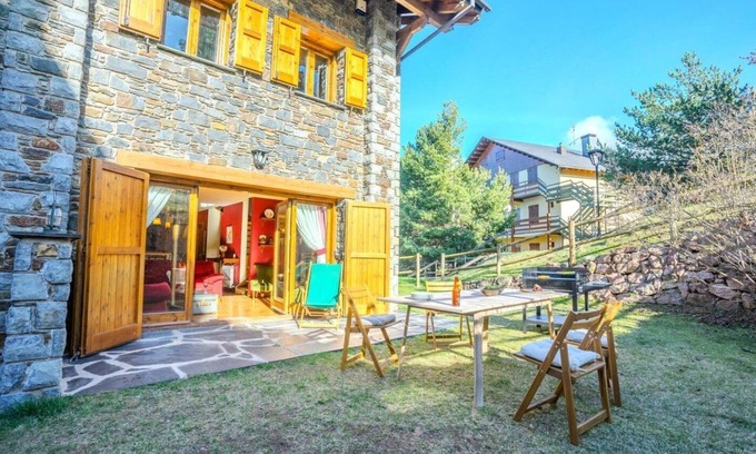 Alp House | House 4 rooms 10 Pax, Fireplace, Garden & BBQ on the Slopes