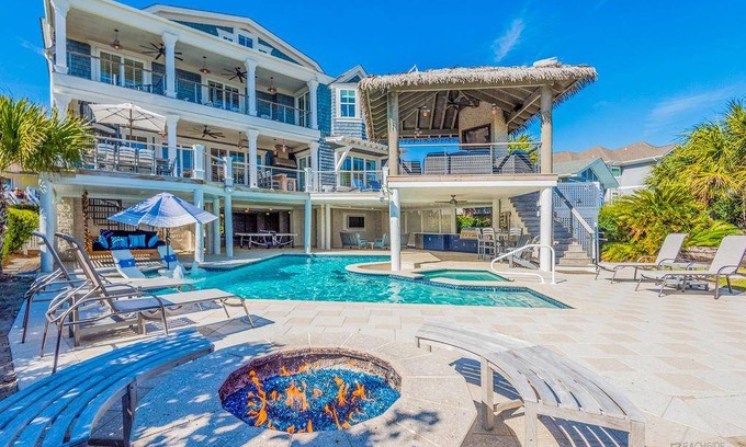 North Forest Beach House | House ∙ 8 bedrooms ∙ 26 guests
