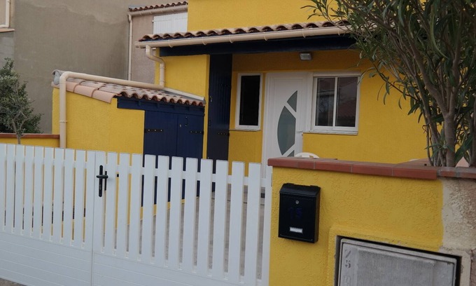 Saint-Pierre-la-Mer House | House allowed to recover with large kitchen, sea views, terraces, garden, dogs