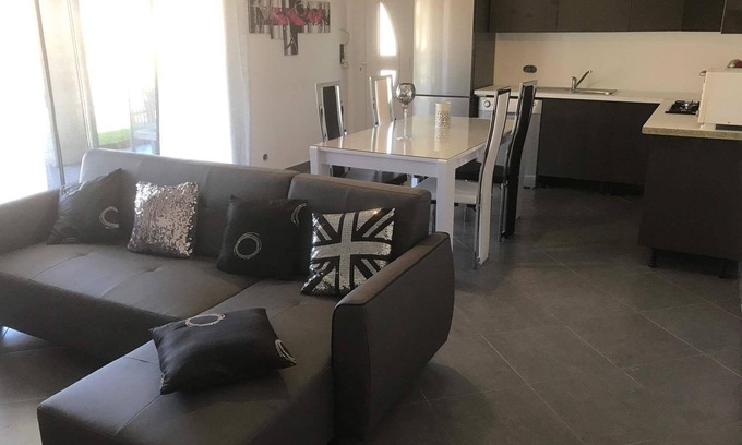 Biguglia House | House f3 for rent by the week