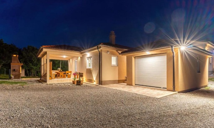 Podhum Ski Chalet | House Family Podhum