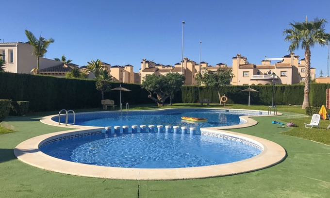 Orihuela Costa House | House for 4 people near golf and swimming, in Cabo roig, near Torrevieja, wifi