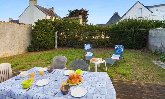 Penmarch Ski Chalet | House for 5 - 100m from the beach