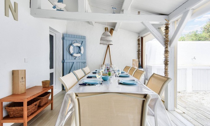 La Gueriniere Ski Chalet | House for 8 - 100 m from the beach - Garden