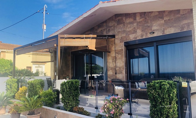 Vallpineda House | HOUSE FRONT THE SEA IN CUNIT