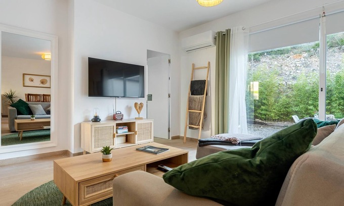 Olivella Villa | House in Parc del Garraf with BBQ 15min Sitges