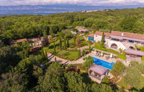 Sveti Ivan Dobrinjski Villa | House in the olive grove by Villas Guide