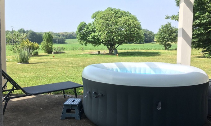 Laa-Mondrans House | House in the Béarn countryside