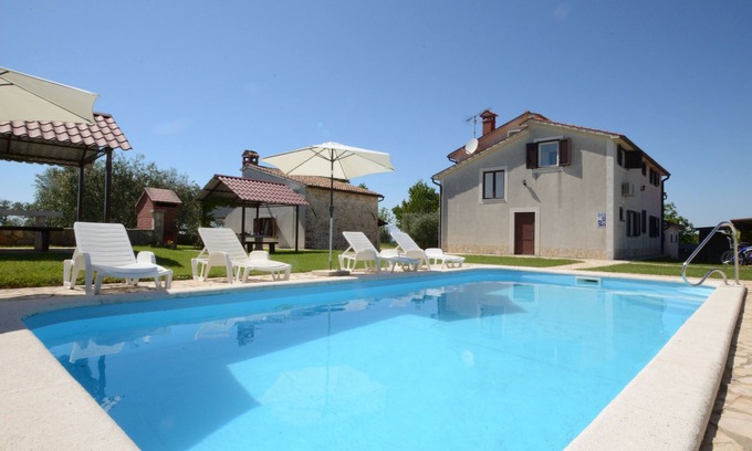 Lasici House | House Mariano (70272-K1) - Lasici