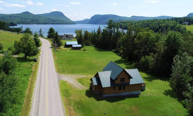 Orleans House | House Near Willoughby North Beach, Kingdom Trails, VAST Trails, Burke, Jay