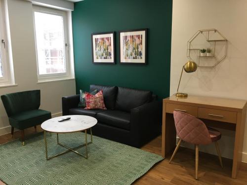 Reading City Centre Apartment | House of Fisher - 100 Kings Road