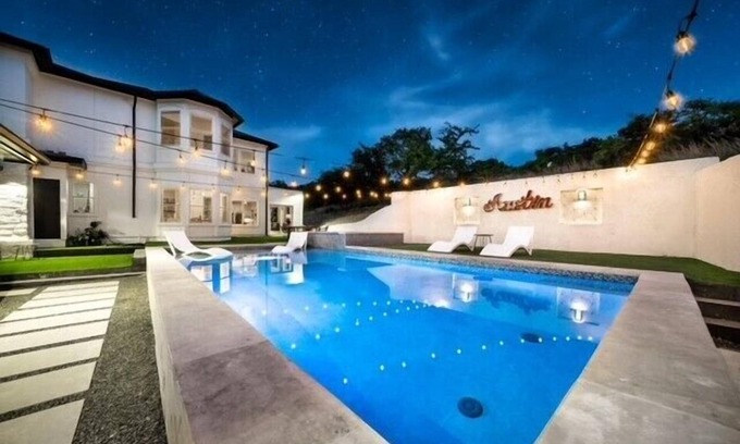 Austin House | House of Views l Pool & Spa l Billiards