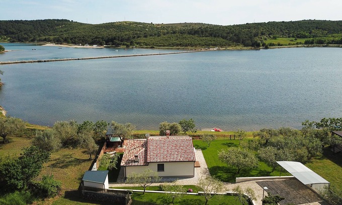 Pomer House | HOUSE OLIVA- spend an unforgettable vacation in the charming this wonderful place