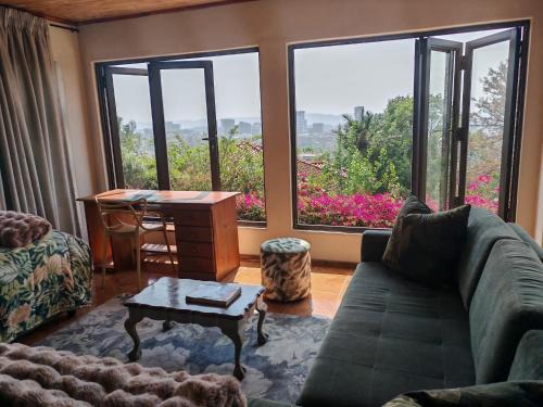 Muckleneuk Bed & Breakfast | House Olive