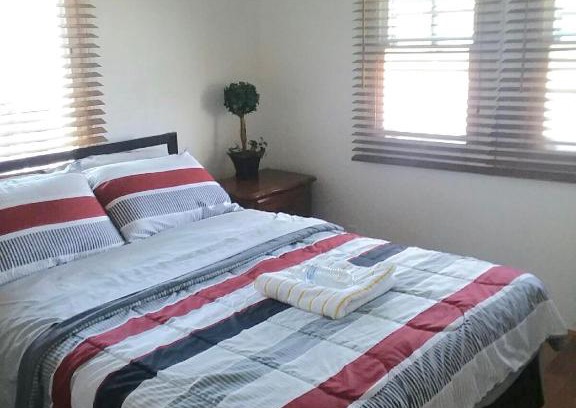 Los Angeles House | House Rooms & RV Rooms Near LAX