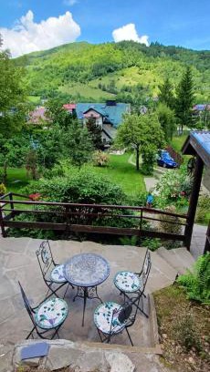 Piwniczna-Zdroj Ski Chalet | House under the Green Roof