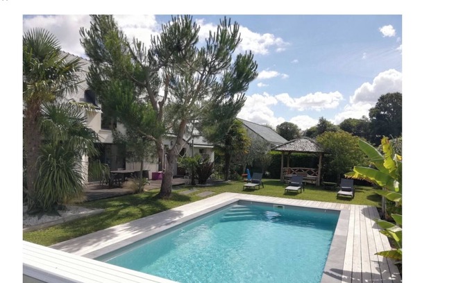 Theix-Noyalo House | House vannes private pool and sauna 4 CH