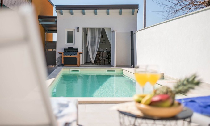 Fiorini House | House Villa Caterina with pool