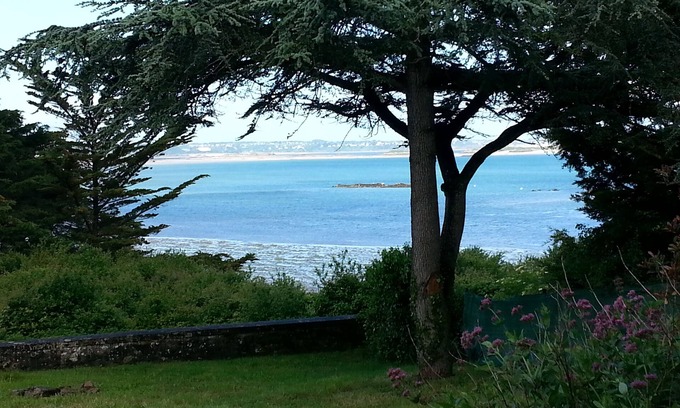 Lancieux Villa | House with exceptional view and direct access to the sea